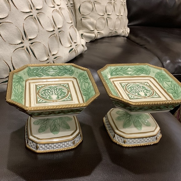 Fitz & Floyd Gregorian Six inch Pedestal bowls - Picture 1 of 4